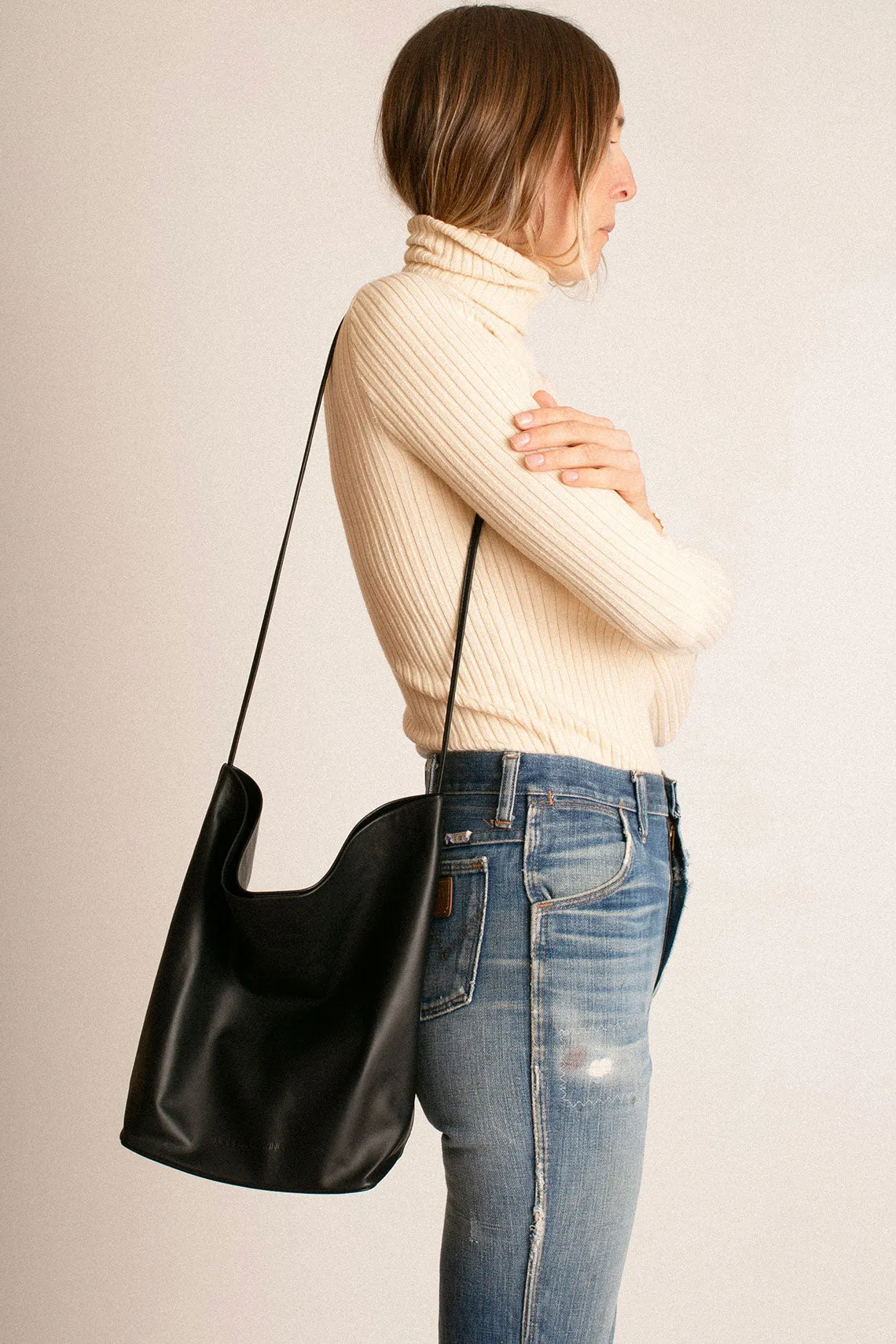 Black Single Strap Crossbody