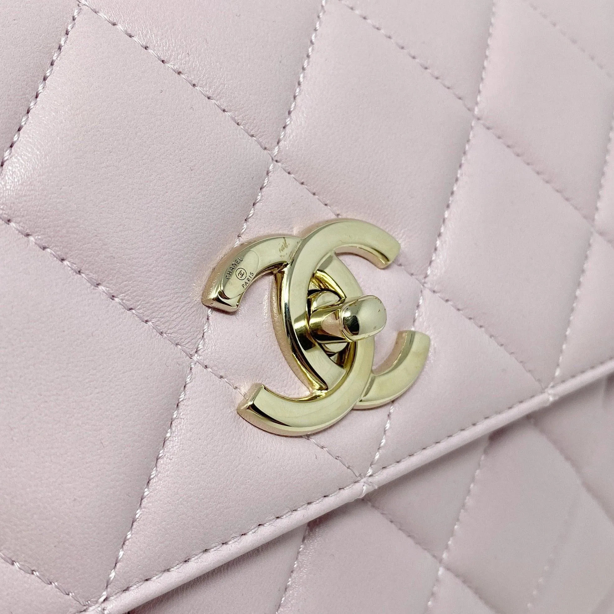 Chanel 21P Pink Medium Trendy Flap