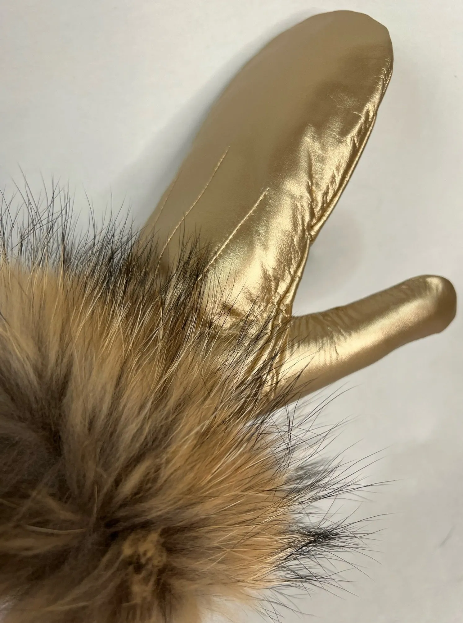 GOLD METALLIC LEATHER MITTENS FUR TRIM [MTHZ01-GOLD]
