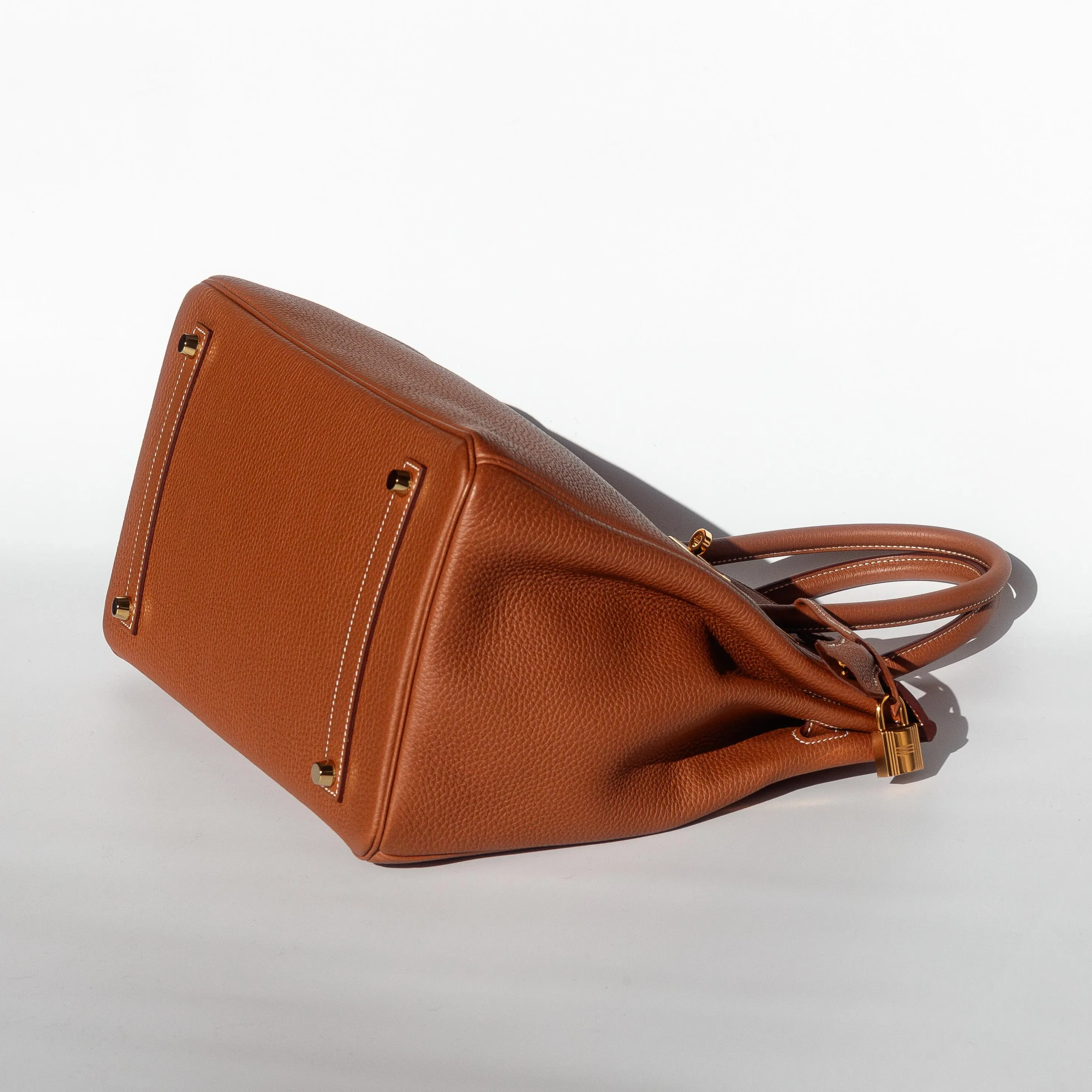 HERMÈS - BIRKIN 35 TOGO LEATHER HANDBAG IN GOLD WITH GOLD HARDWARE