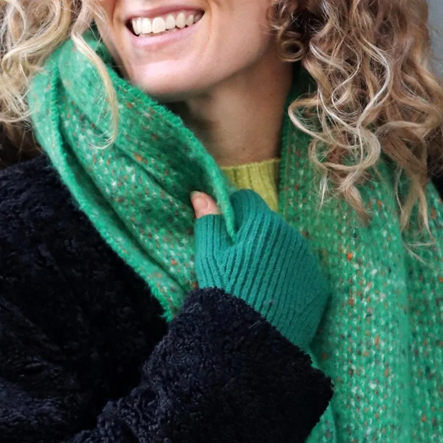 Jade Green Ribbed Fingerless Glove