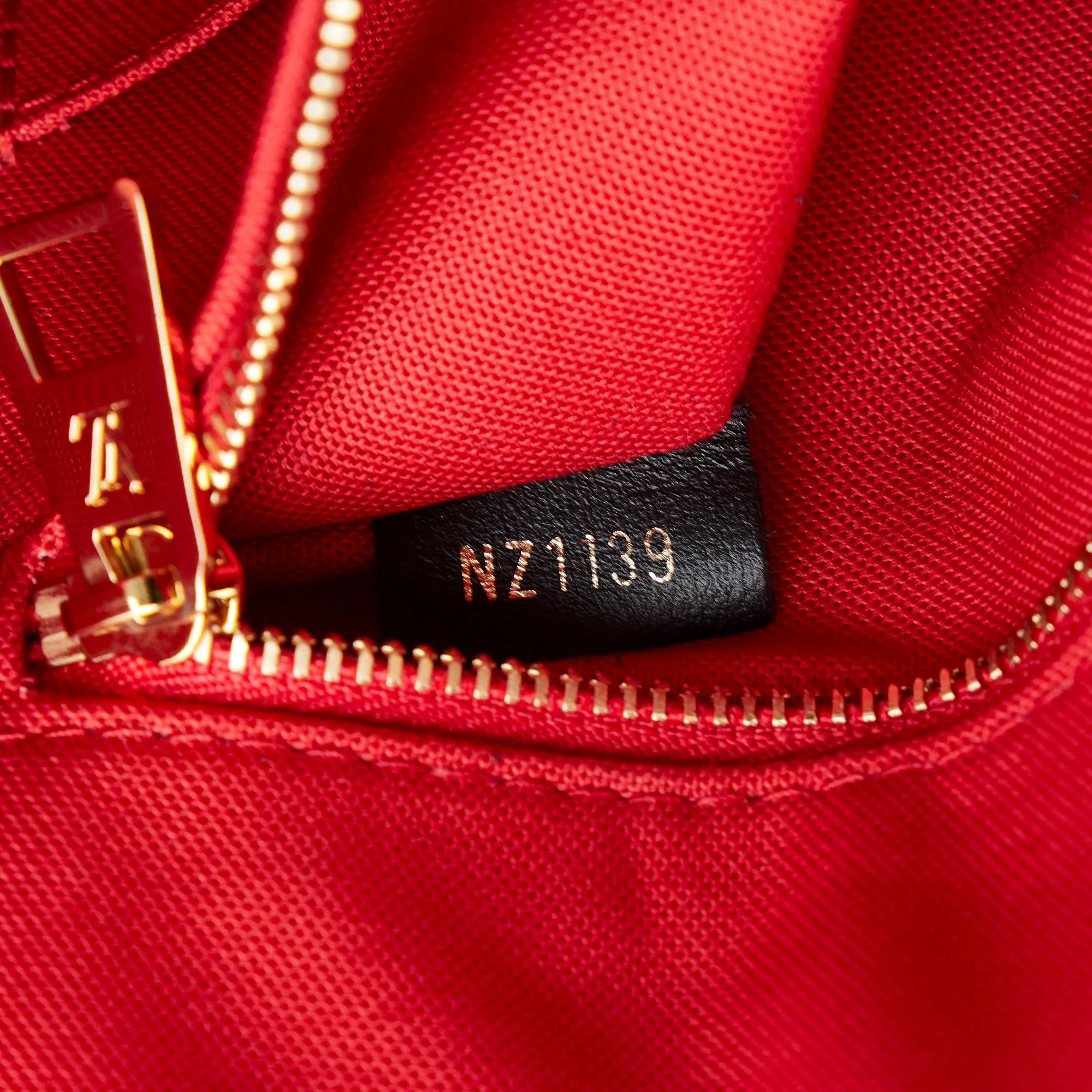 Louis Vuitton Monogram Reverse Giant Onthego GM (SHG-1N6HHY)