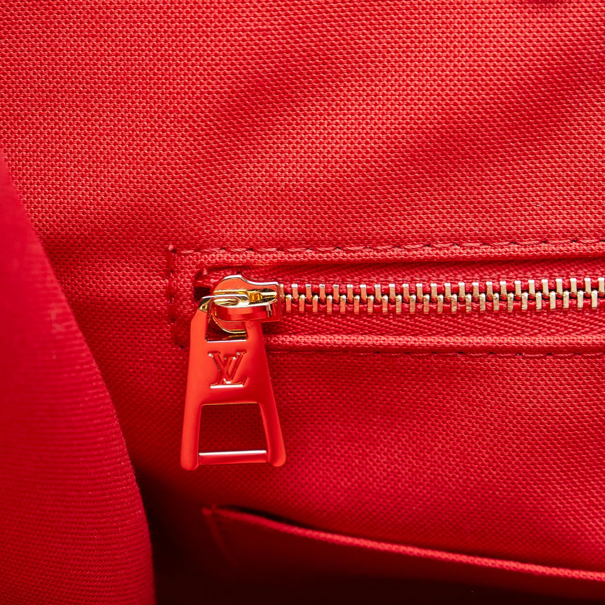 Louis Vuitton Monogram Reverse Giant Onthego GM (SHG-1N6HHY)