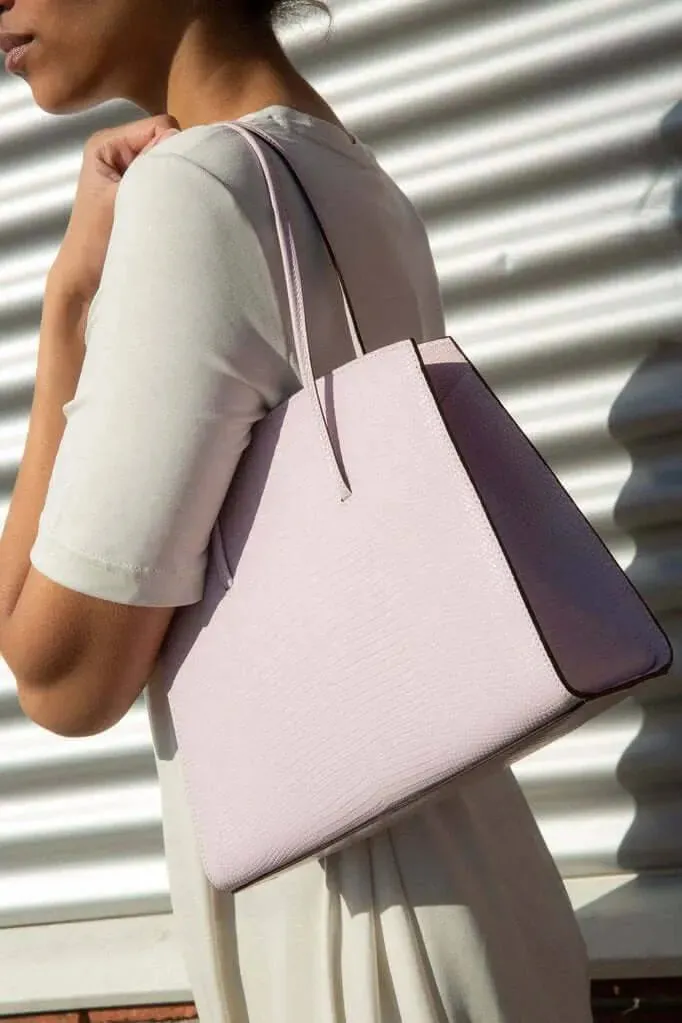 Minimal Tote Pink Lizard