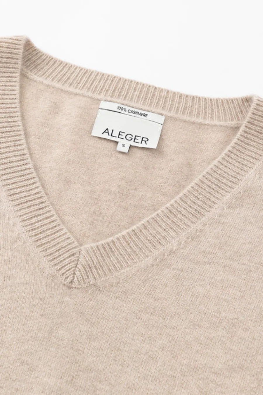 N.21 100% Cashmere Oversized High Low V Neck Champagne