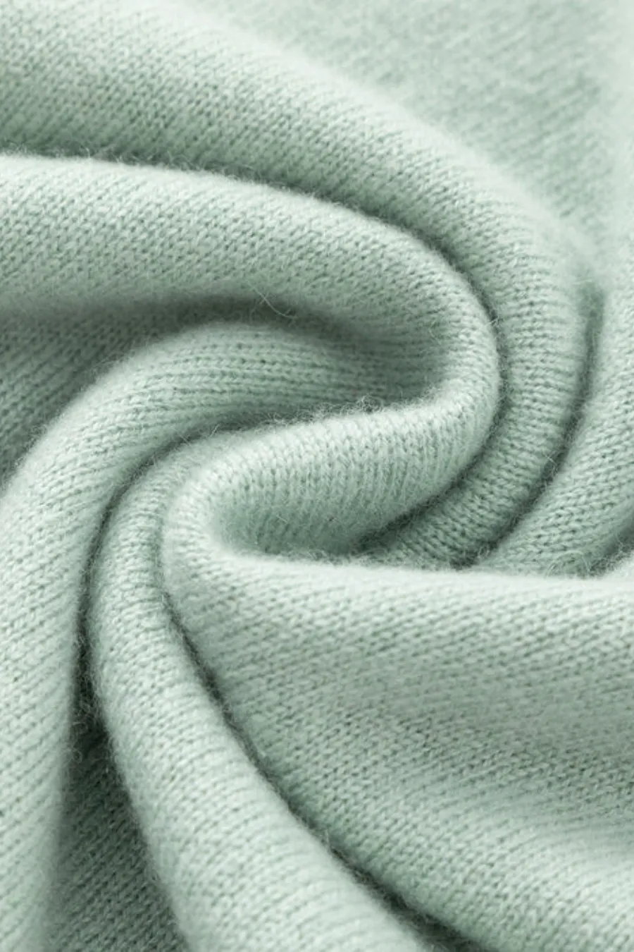 N.21 100% Cashmere Oversized High Low V Neck Light Moss