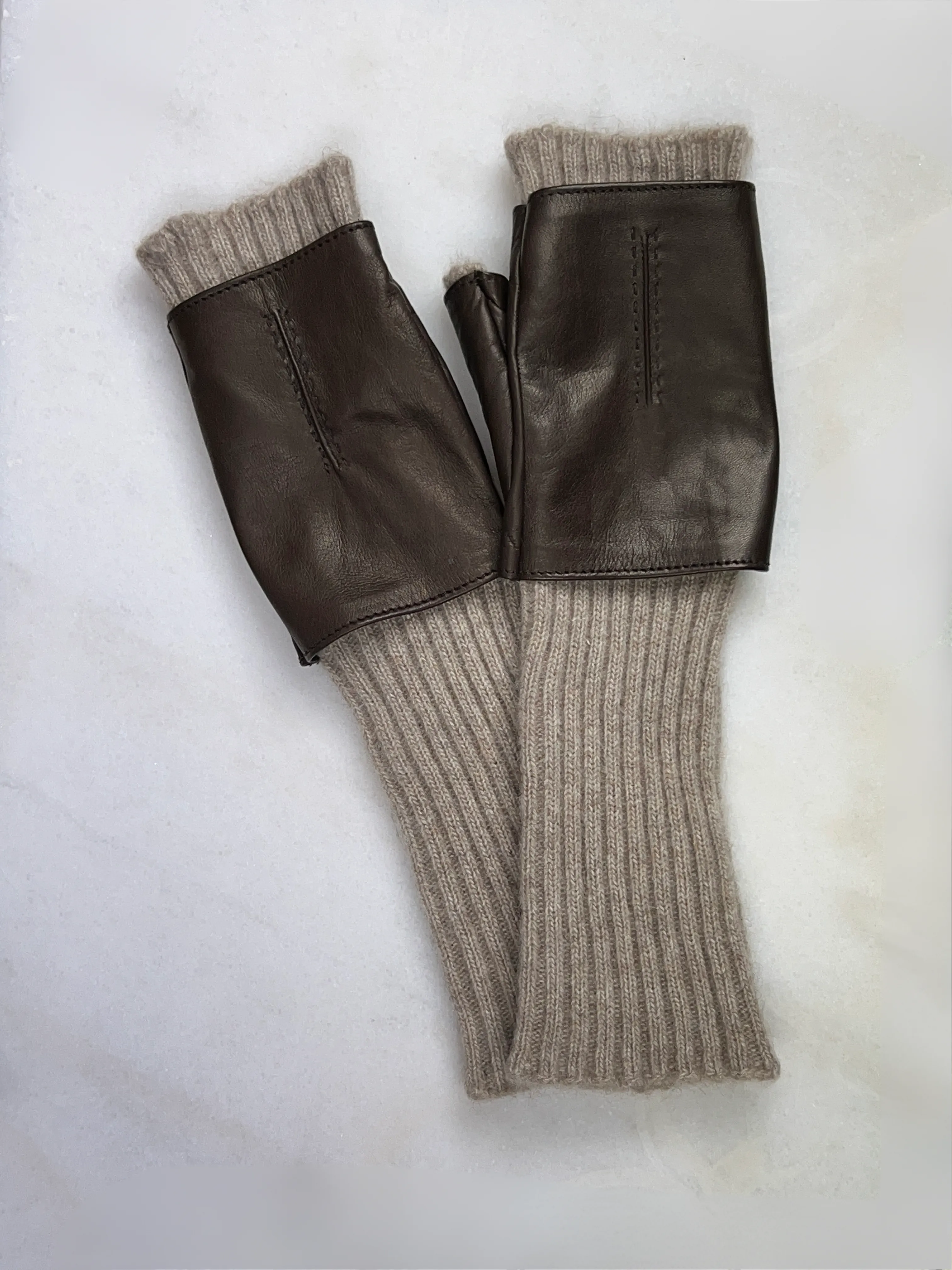S Amuser Soana Long Glove in Brown