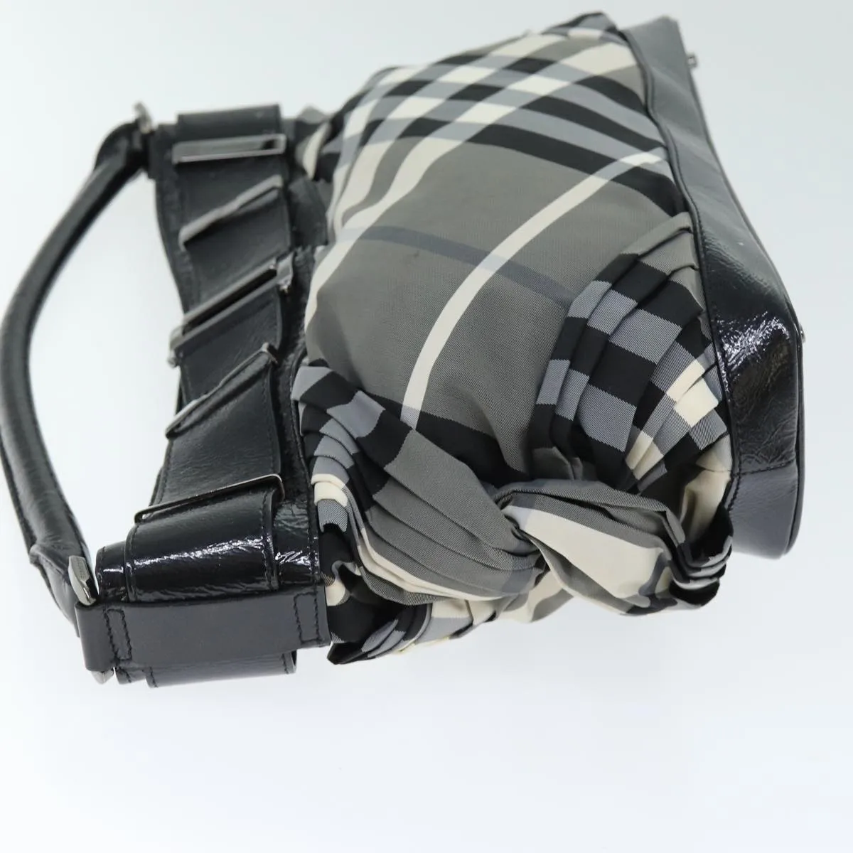 Trendy Inspired Burberry Nova Check Shoulder Bag Nylon Gray Auth 75142