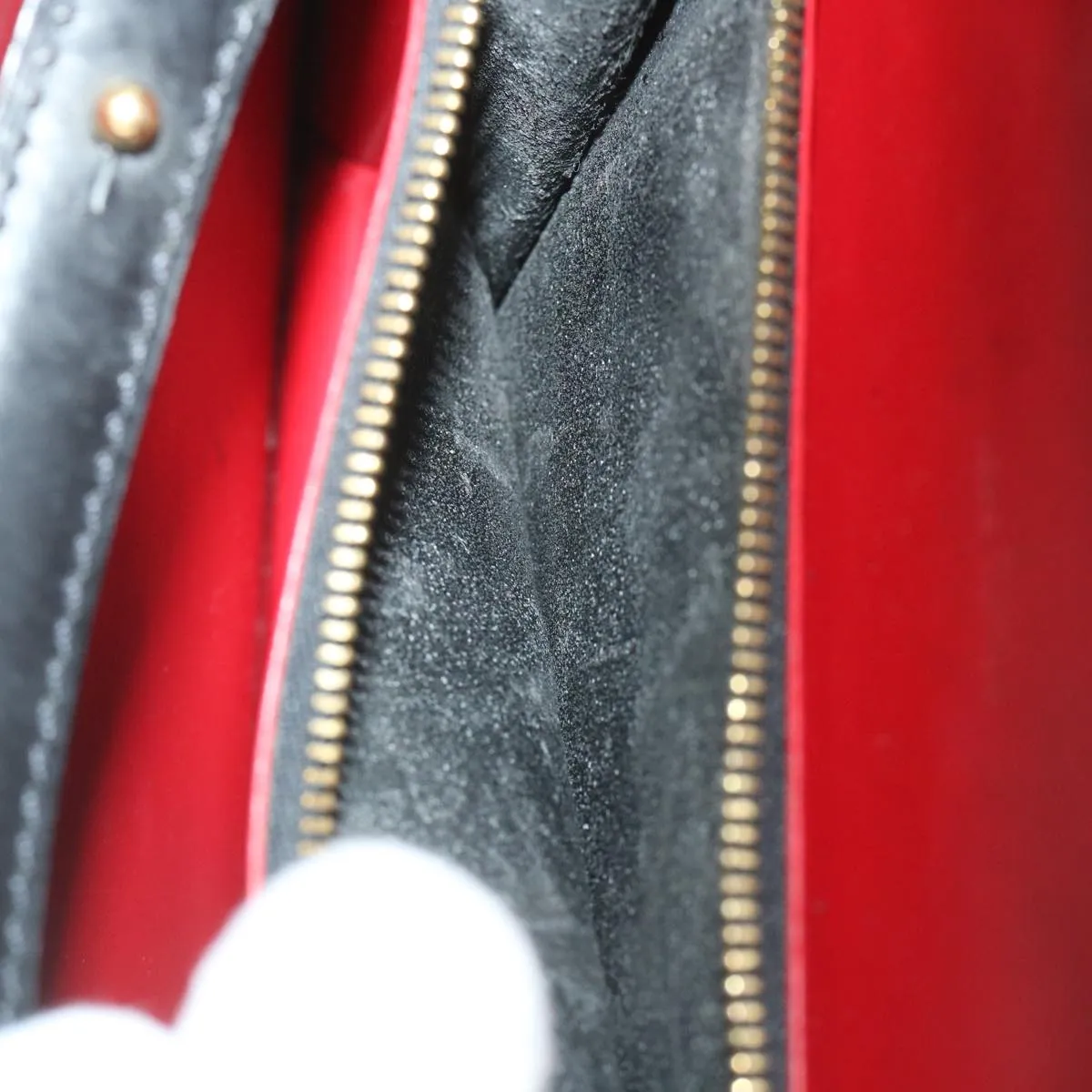 Trendy Inspired Louis Vuitton Epi Free Run Shoulder Bag Red Black M52417 Lv Auth 56485