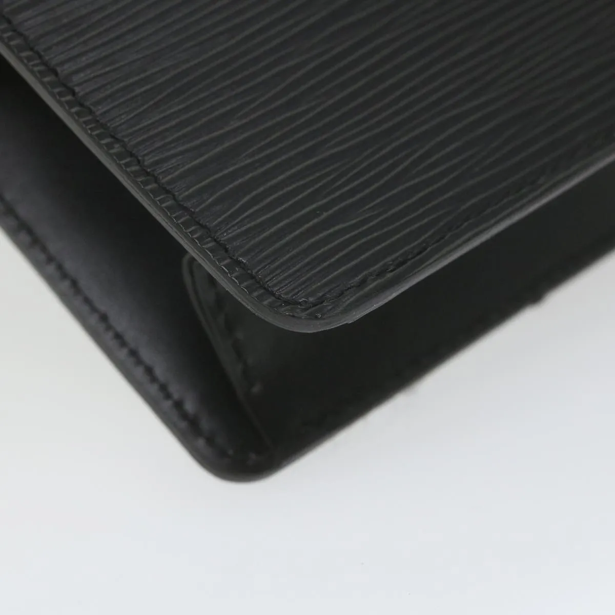 Trendy Inspired Louis Vuitton Epi Pochette Homme Clutch Bag Black M52522 Lv Auth Ki3764