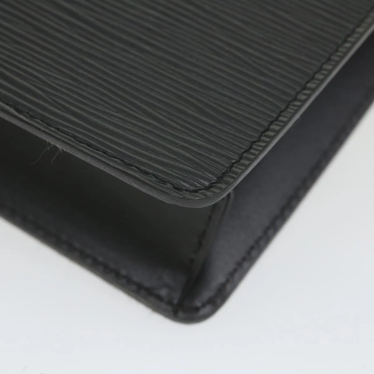 Trendy Inspired Louis Vuitton Epi Pochette Homme Clutch Bag Black M52522 Lv Auth Ki3764