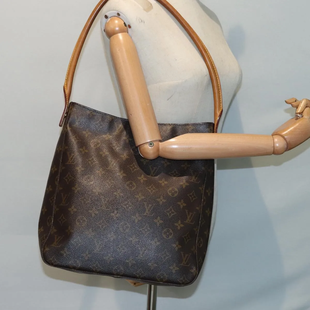 Trendy Inspired Louis Vuitton Looping Gm Shoulder Bag