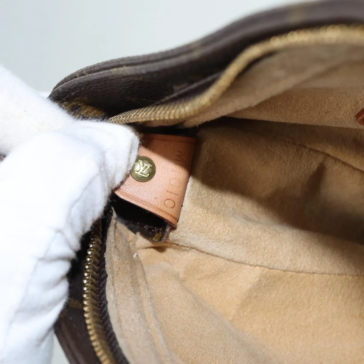 Trendy Inspired Louis Vuitton Looping Gm Shoulder Bag