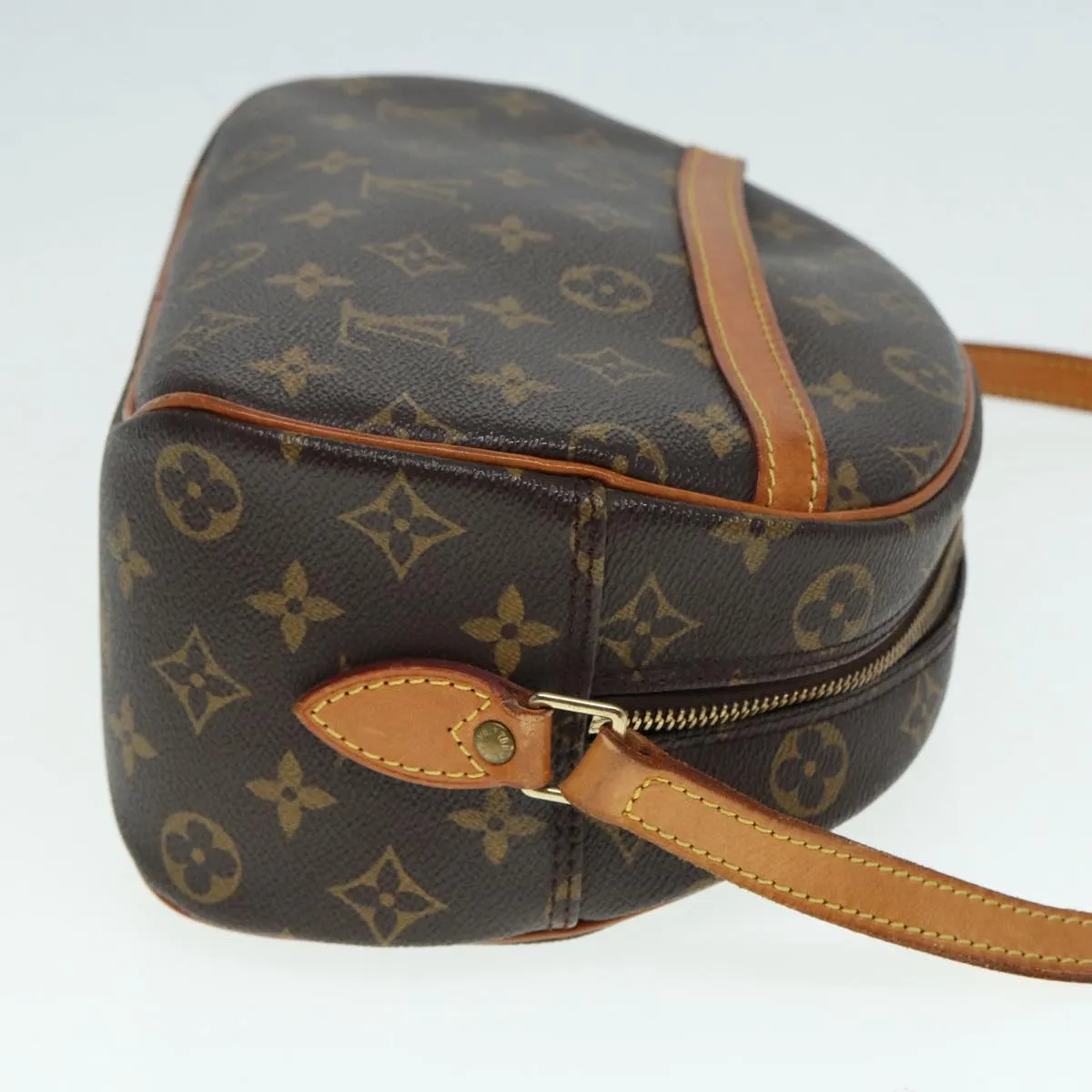 Trendy Inspired Louis Vuitton Monogram Blois Shoulder Bag M51221 Lv Auth 88694