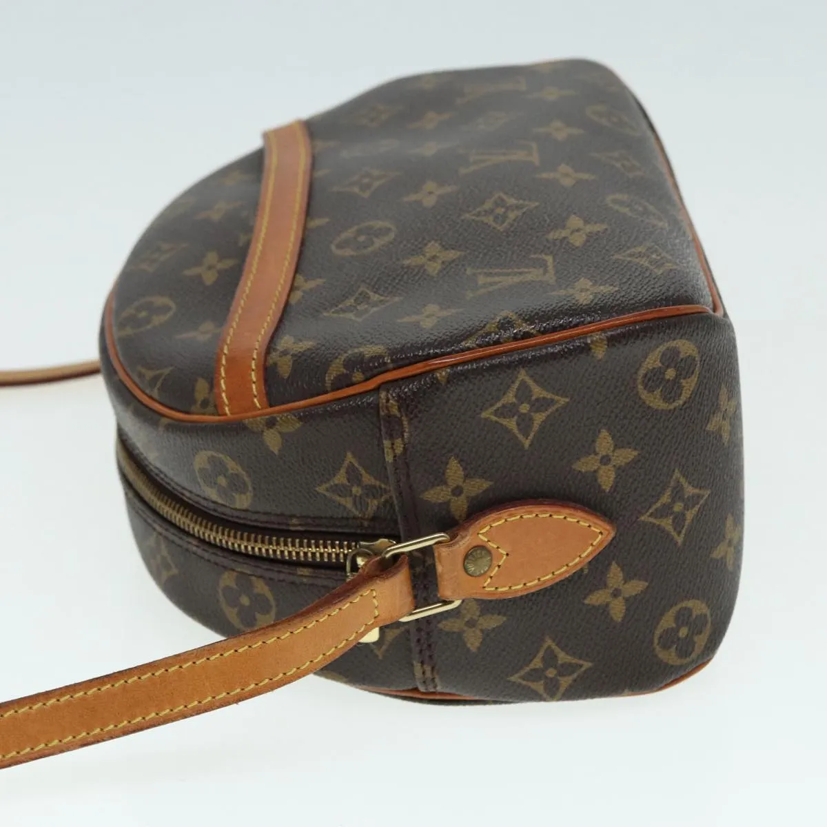 Trendy Inspired Louis Vuitton Monogram Blois Shoulder Bag M51221 Lv Auth 88694