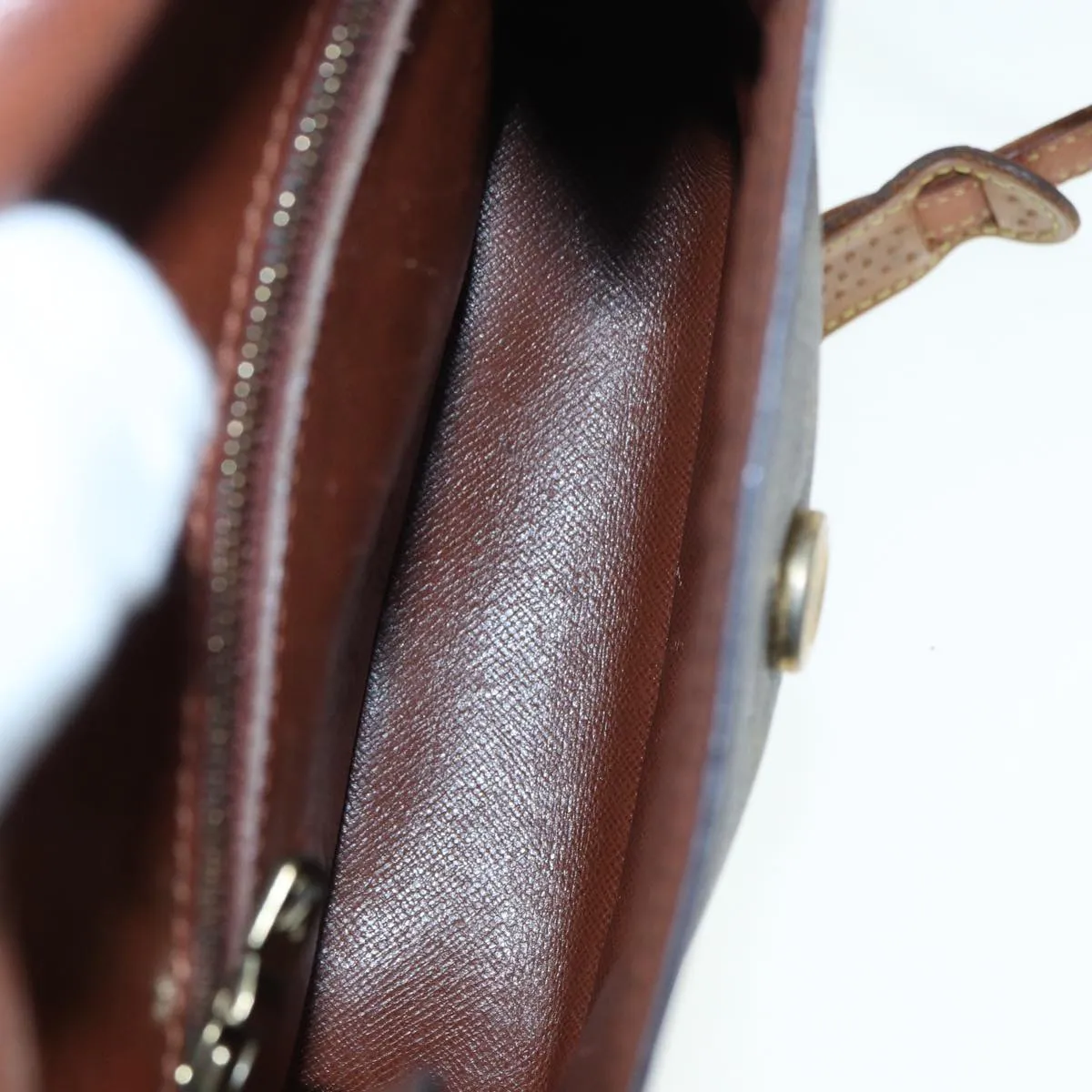 Trendy Inspired Louis Vuitton Monogram Saint Cloud Mm Shoulder Bag M51243 Lv Auth Bs17626