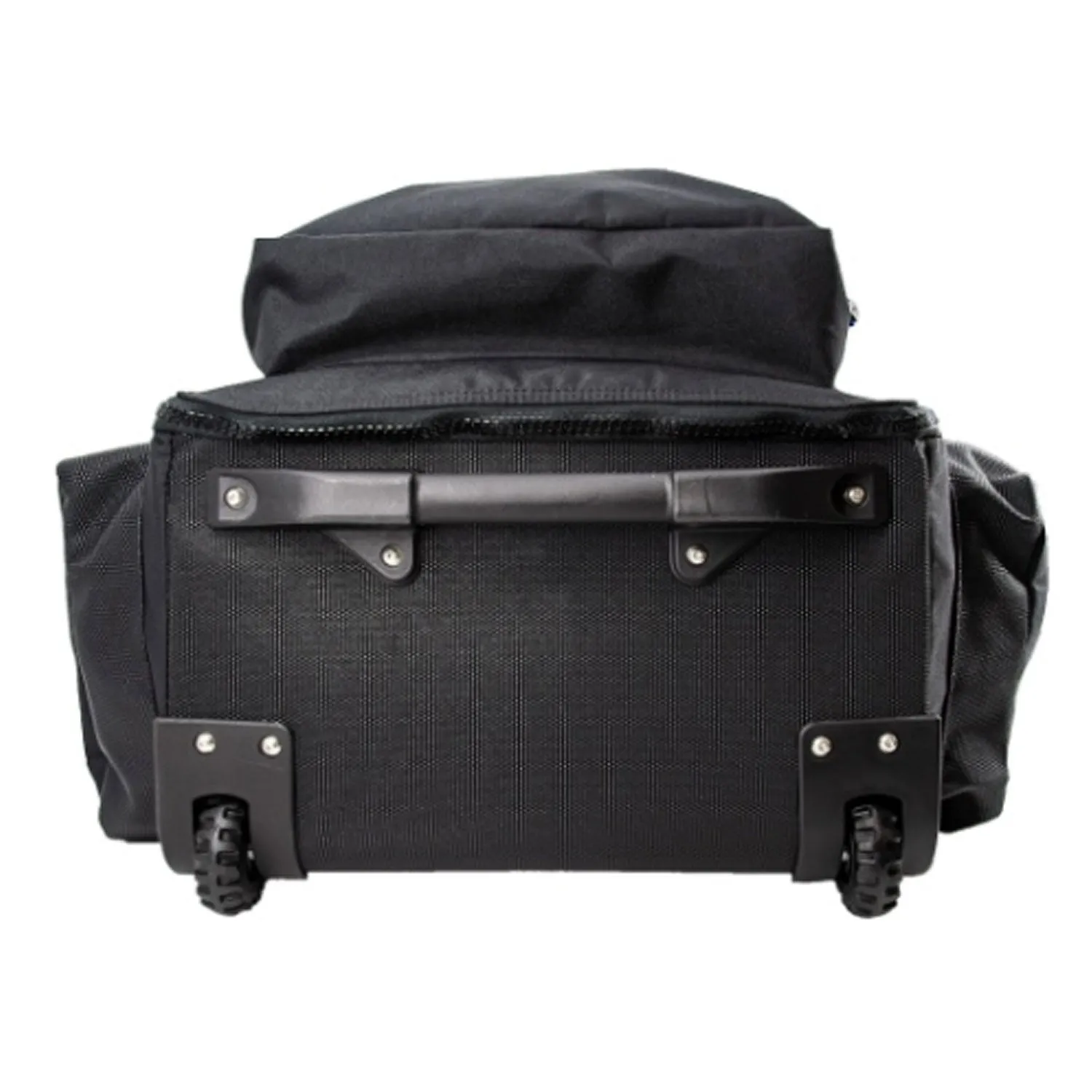 Used Akona Chelan Lightweight Roller Bag